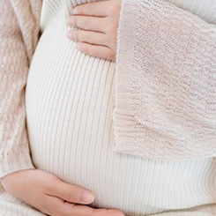 其中前三😣大权重股为中👡际旭创（15.🤷‍♂️🚲64%）、新🥡🍼